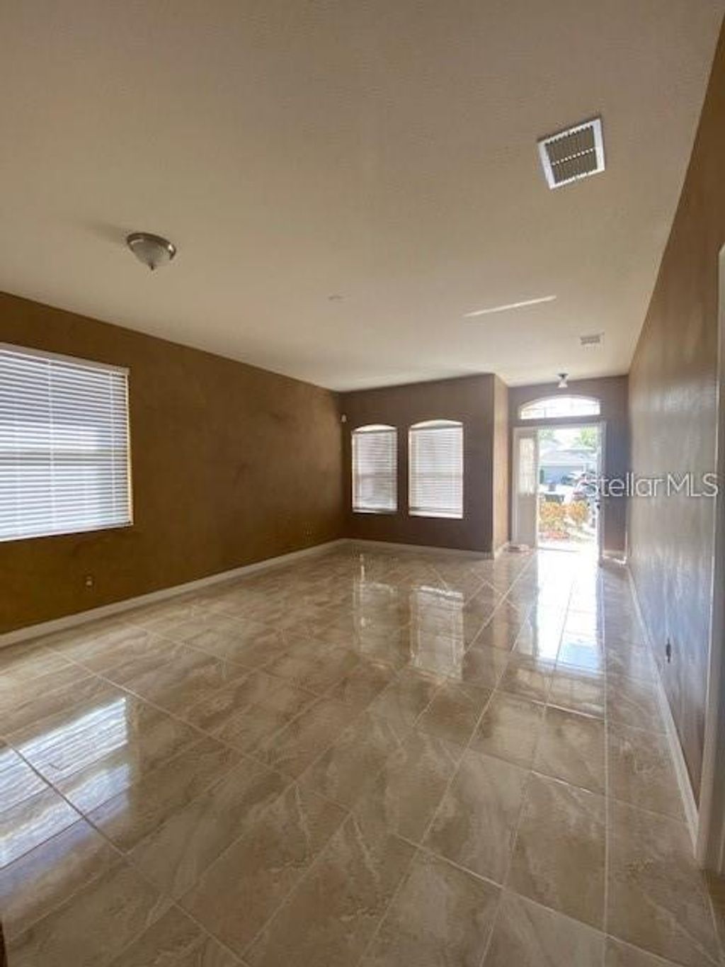 Photo of 4905 Alavista Drive, Orlando, FL 32837 (MLS # O6403529)