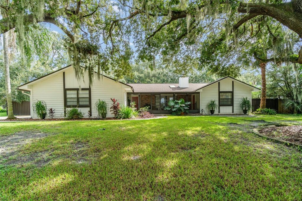 Photo of 1465 Grandview Boulevard, Kissimmee, FL 34744 (MLS # S5135007)