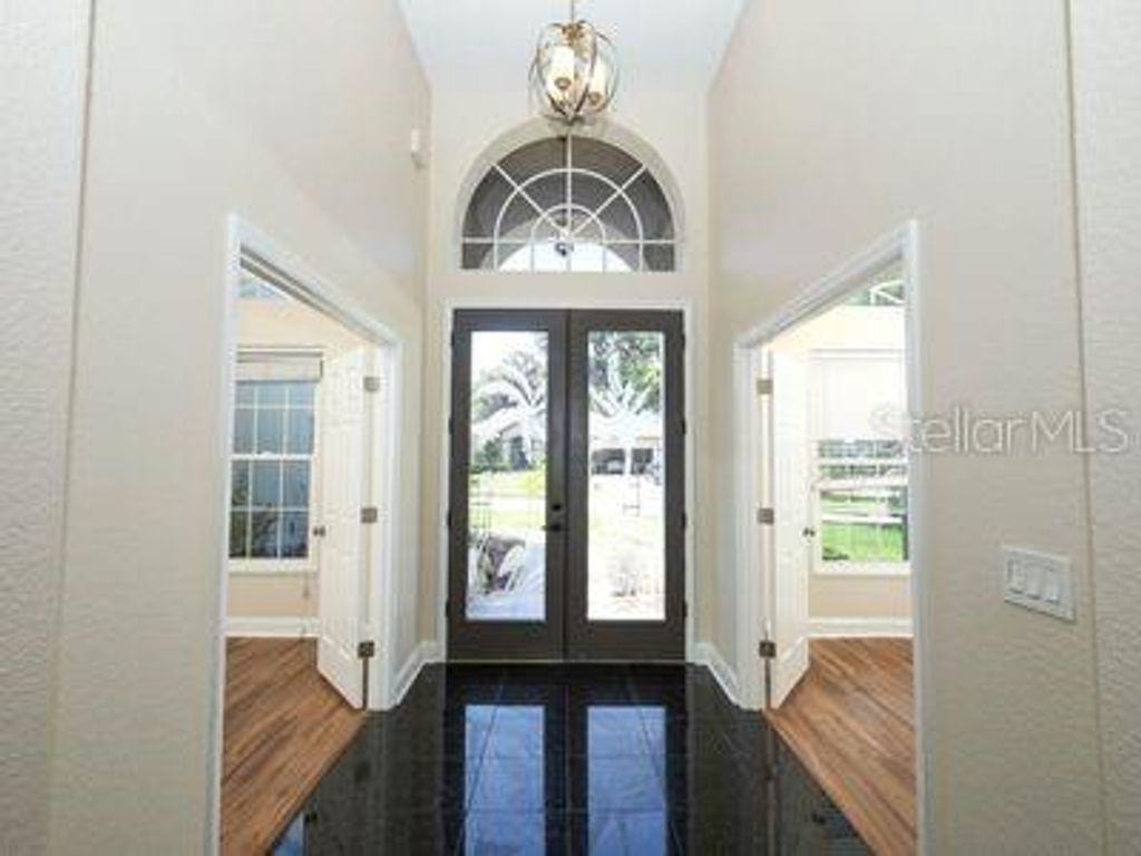 Photo of 16 Oakland Pointe Circle, Oakland, FL 34760 (MLS # TB8513260)