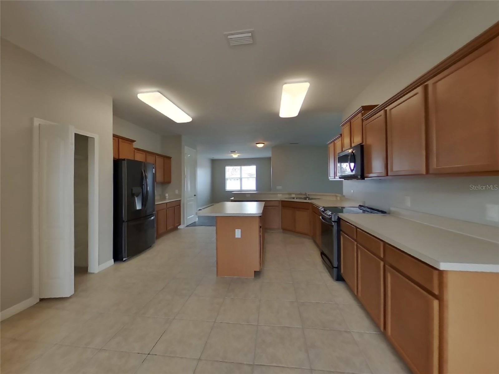 CREEKSIDE - Residential Lease