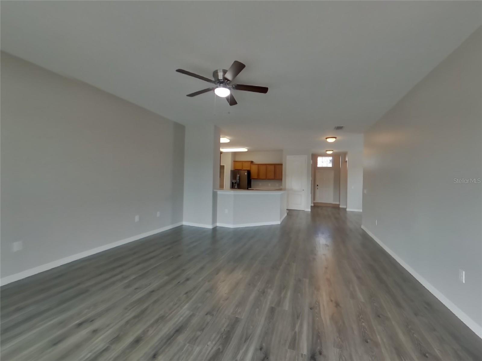 CREEKSIDE - Residential Lease