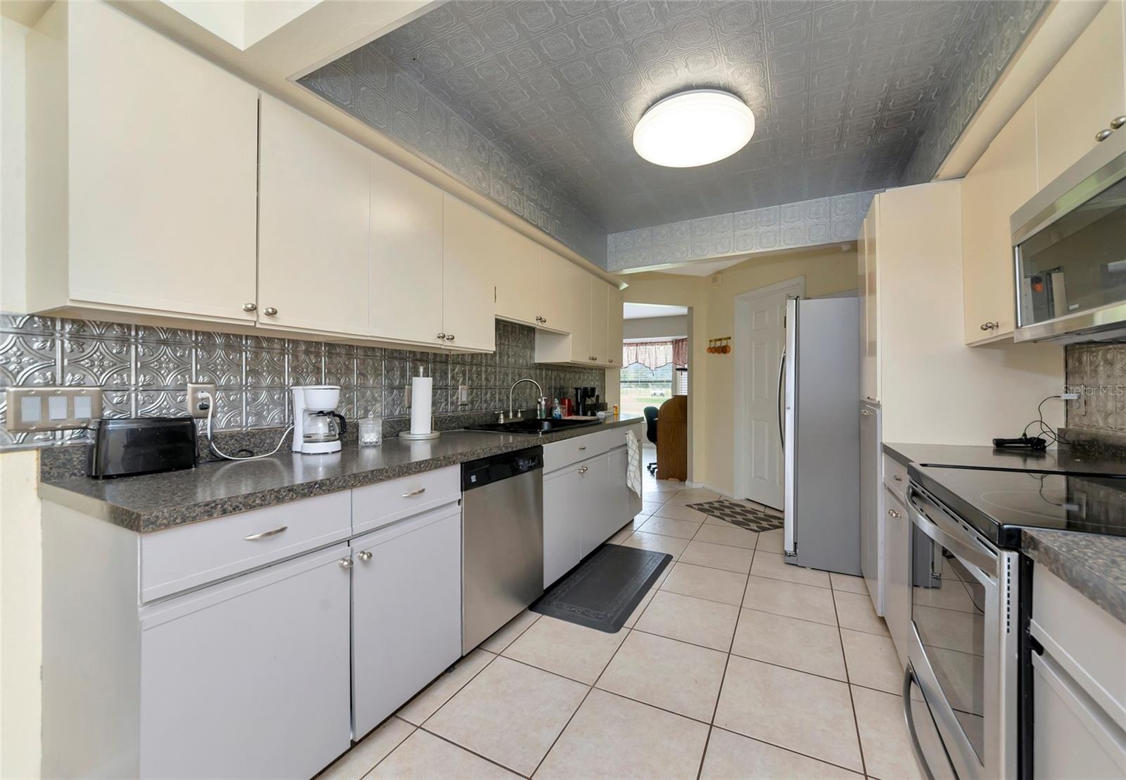 ACREAGE - Residential