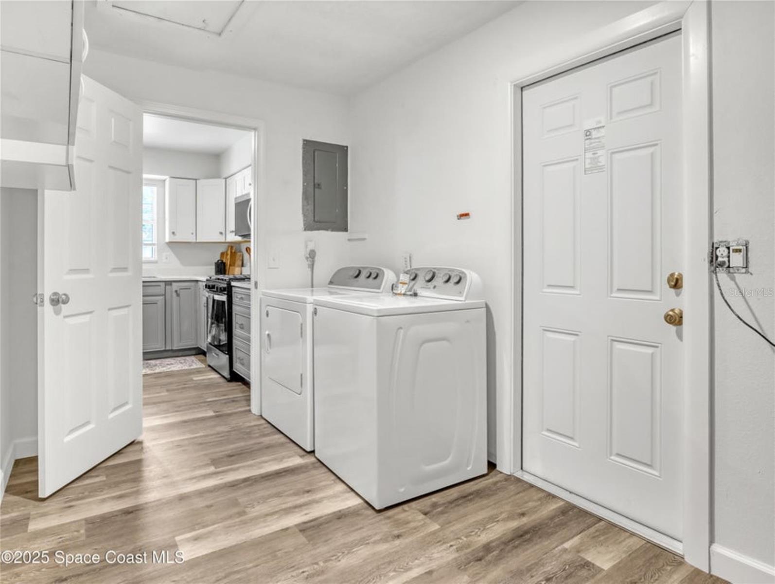 IMPERIAL ESTATES - Residential