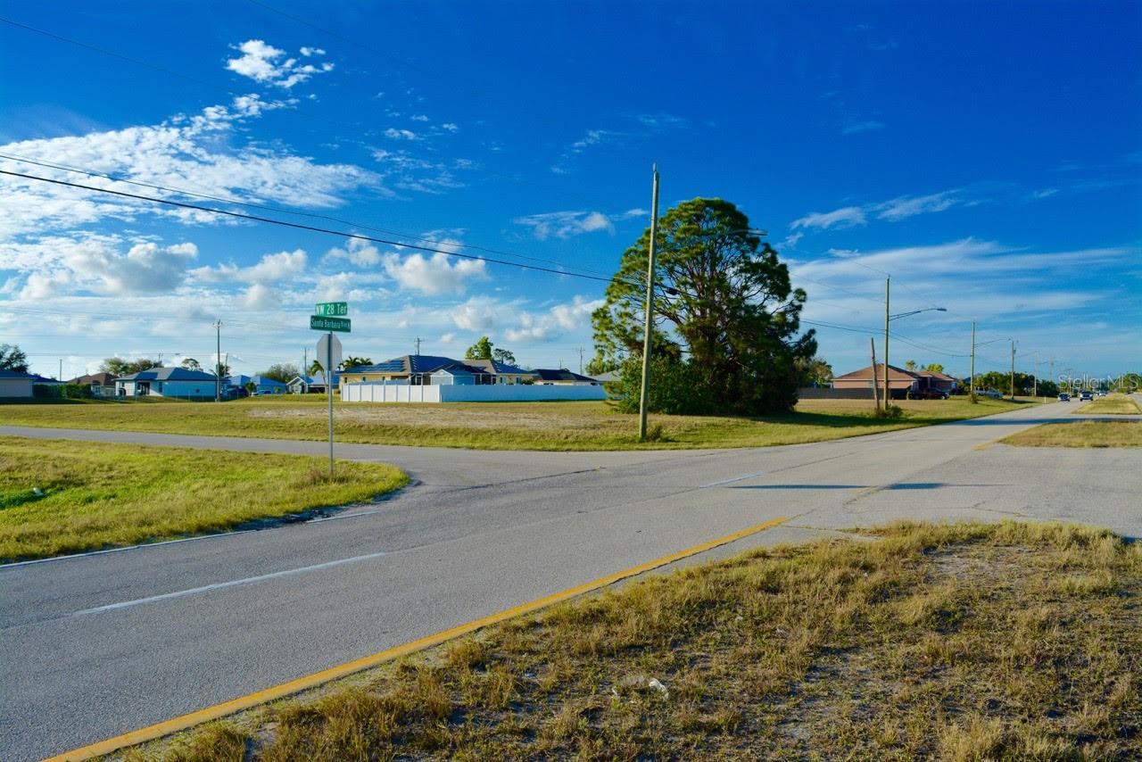 CAPE CORAL - Land
