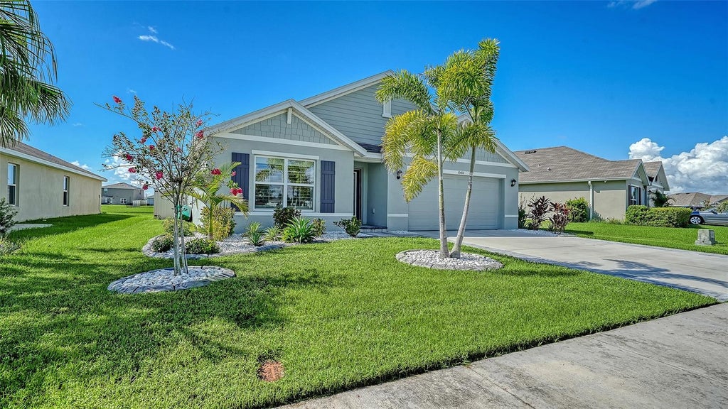 Photo of 10402 Charlotte Drive, Parrish, FL 34219 (MLS # A4703961)