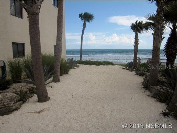 Pelican - Residential