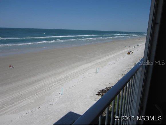 Pelican - Residential