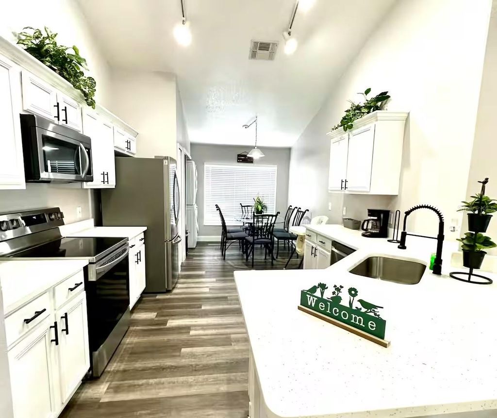 Photo of 626 Eagle Pointe S, Kissimmee, FL 34746 (MLS # S5147583)