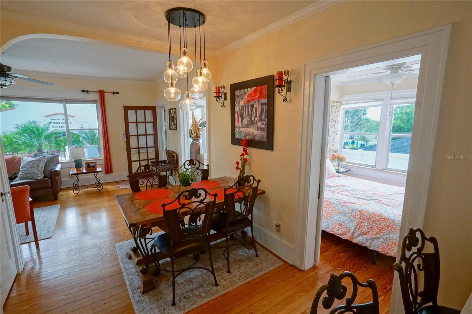 MOUNT DORA - Residential Lease