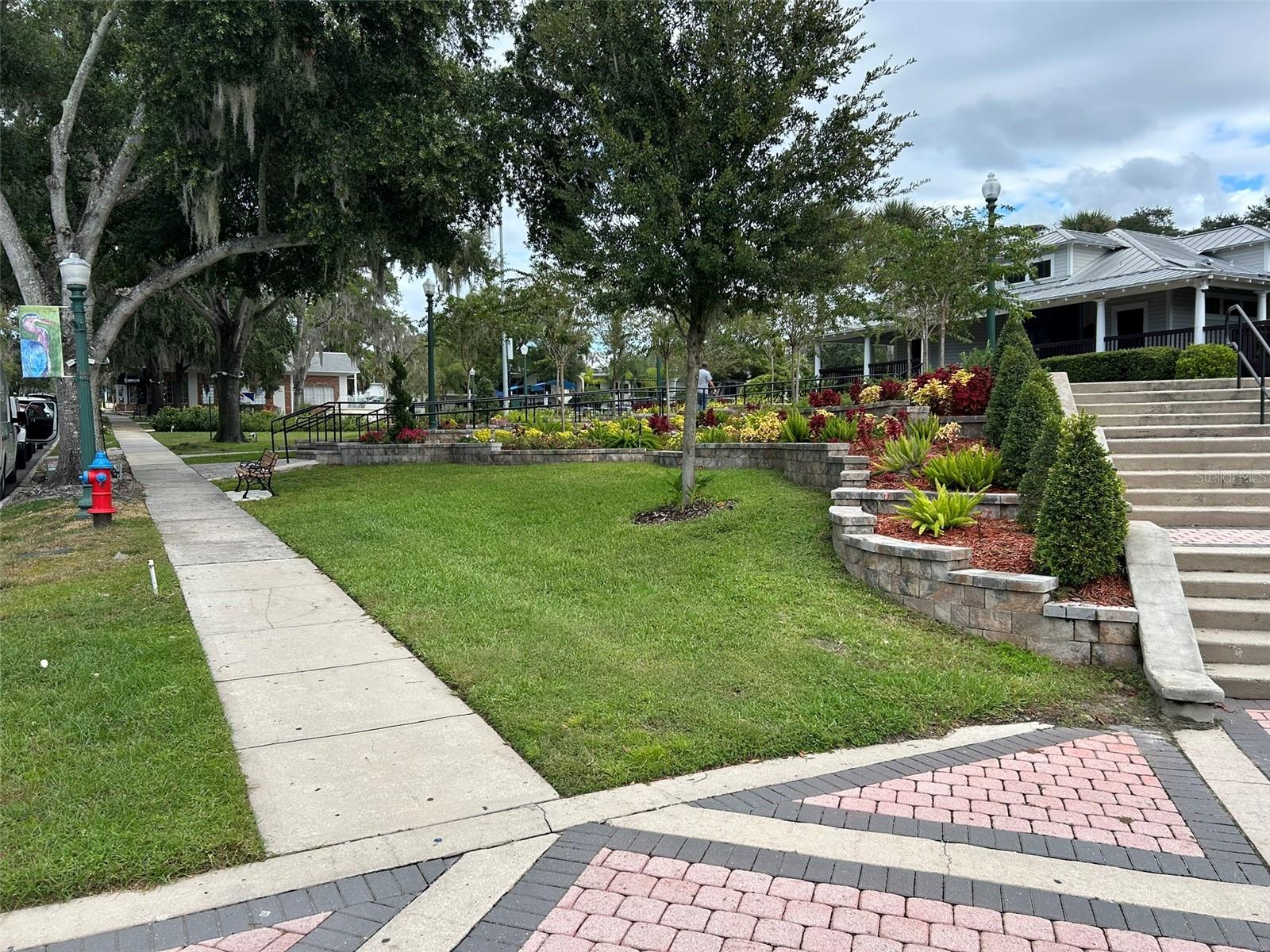 MOUNT DORA - Residential Lease