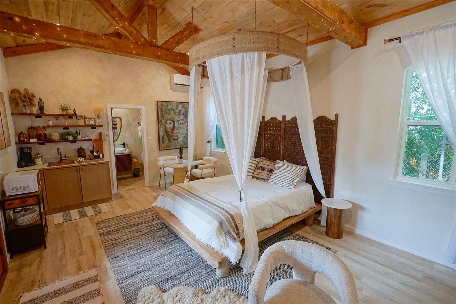 MOUNT DORA - Residential Lease