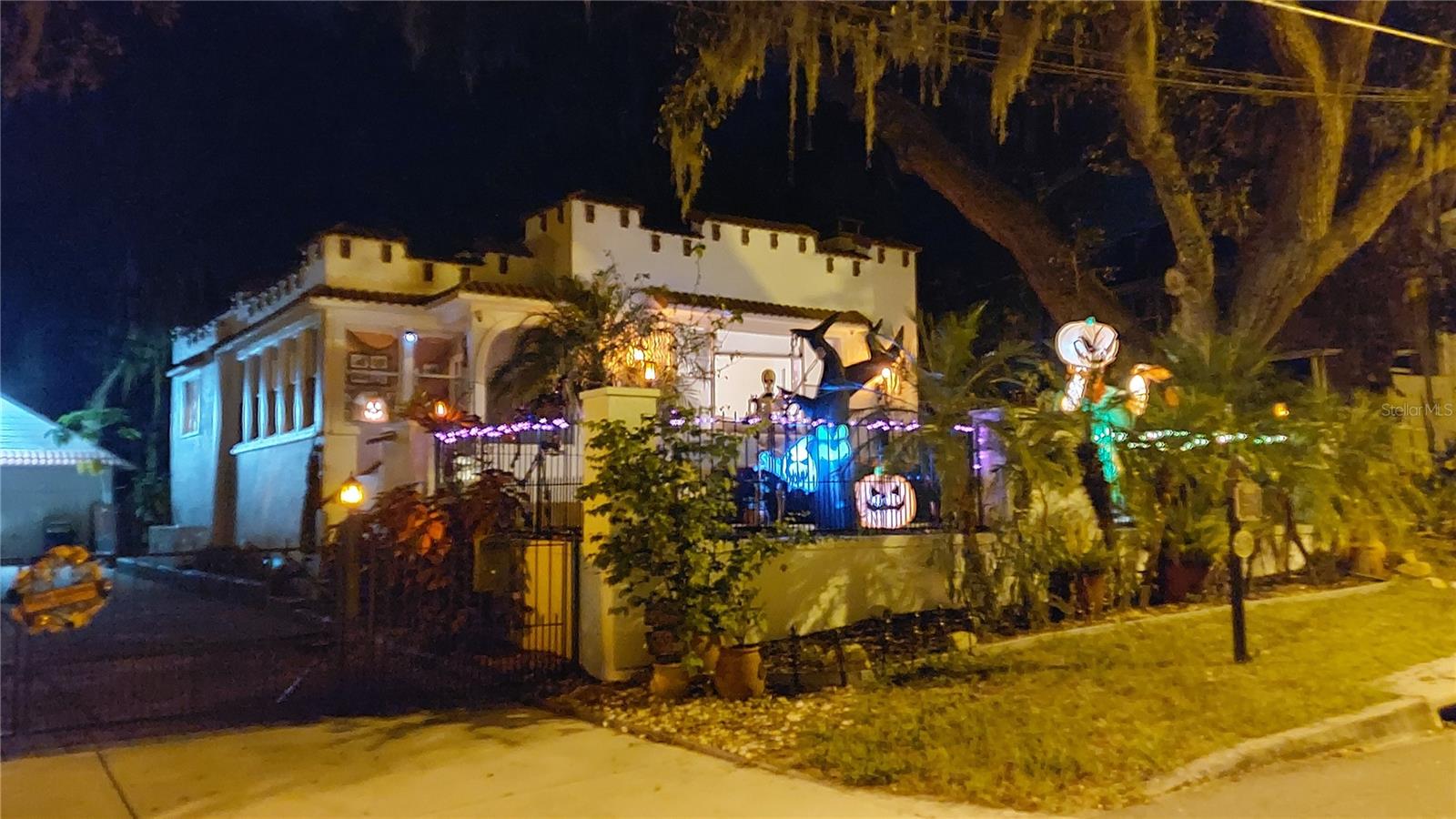 MOUNT DORA - Residential Lease