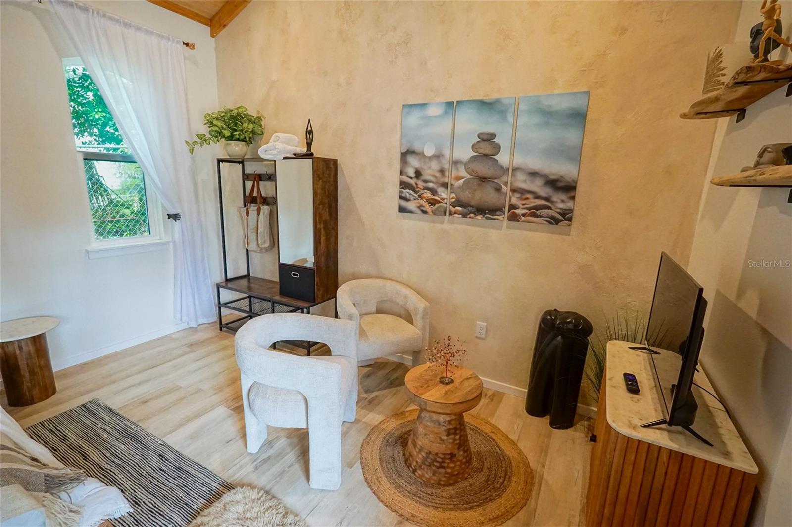 MOUNT DORA - Residential Lease