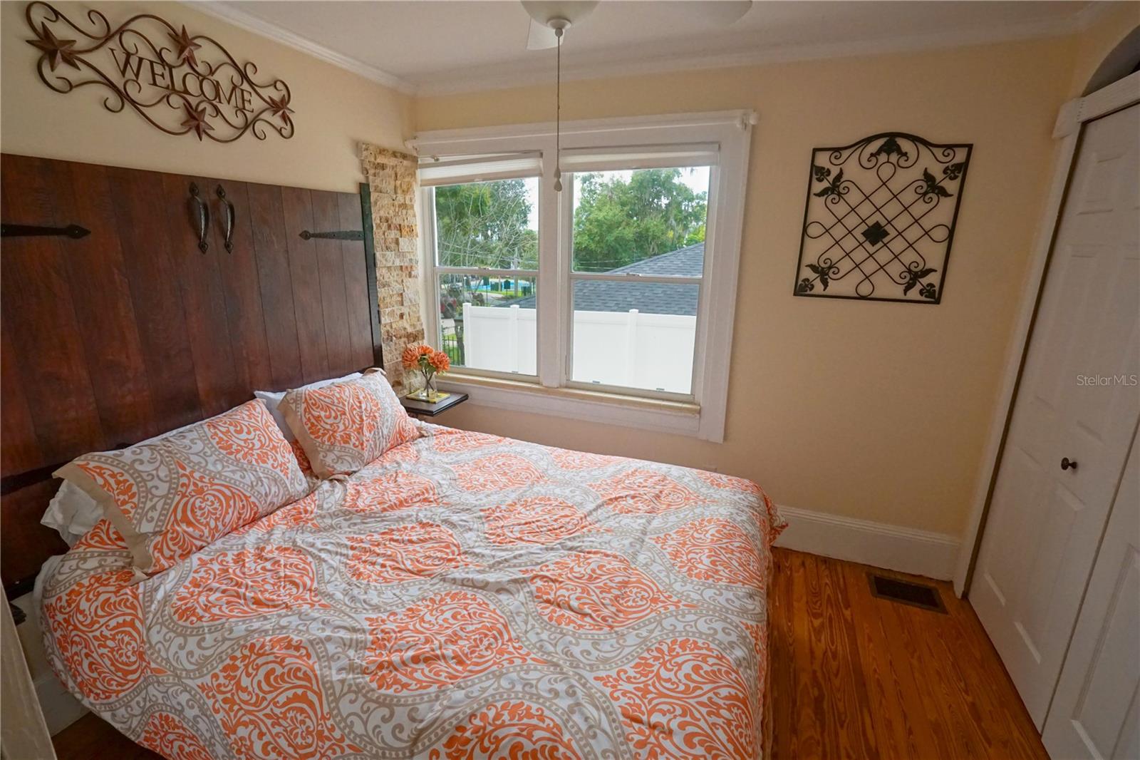 MOUNT DORA - Residential Lease