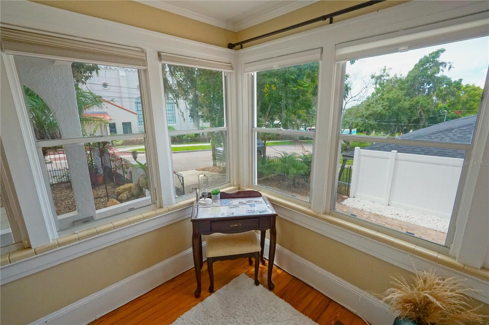 MOUNT DORA - Residential Lease