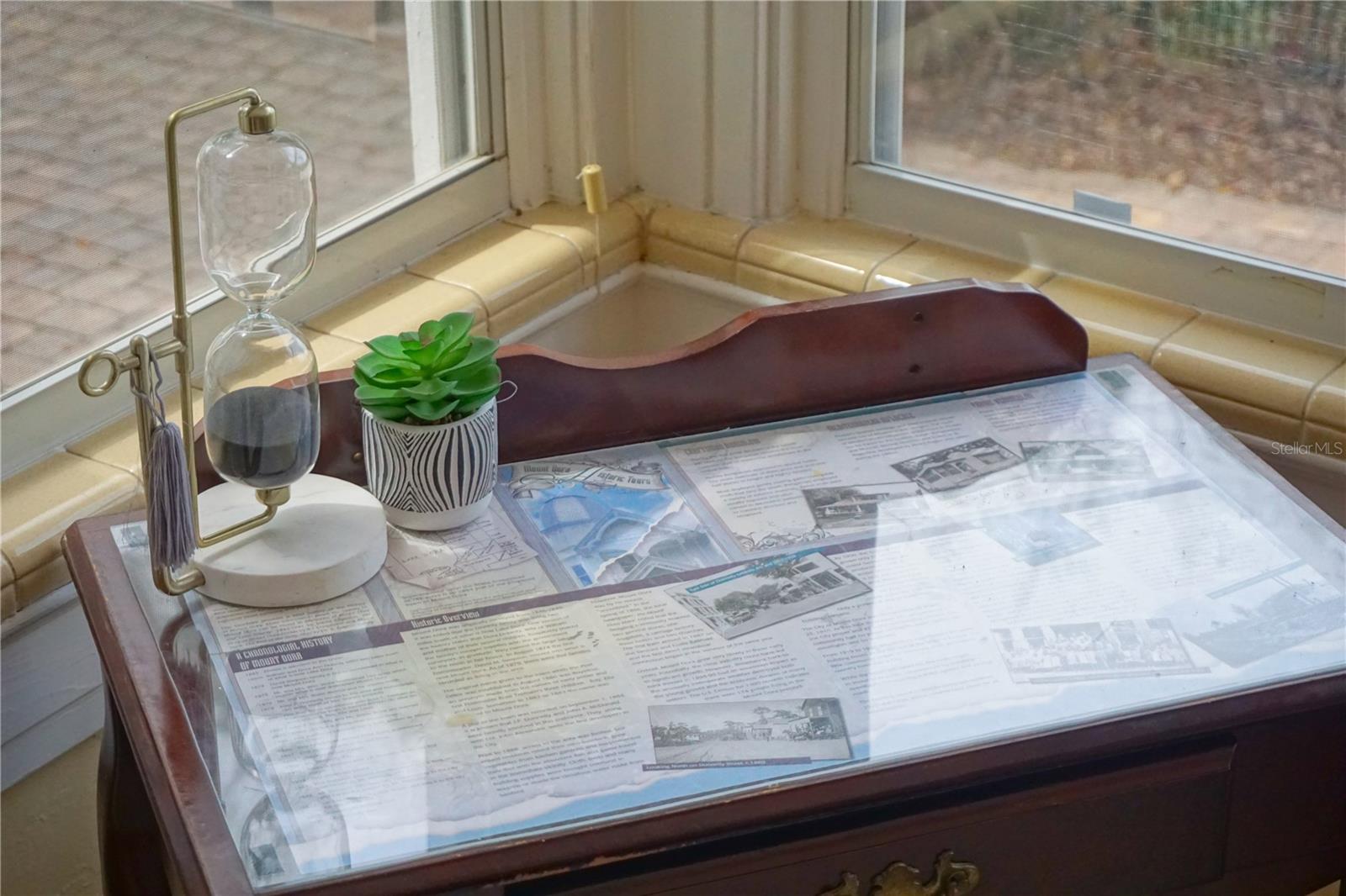 MOUNT DORA - Residential Lease