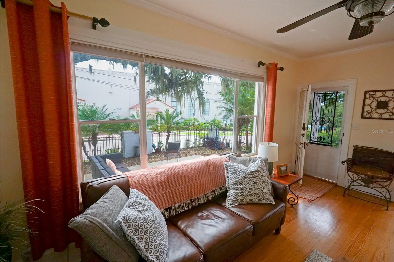 MOUNT DORA - Residential Lease