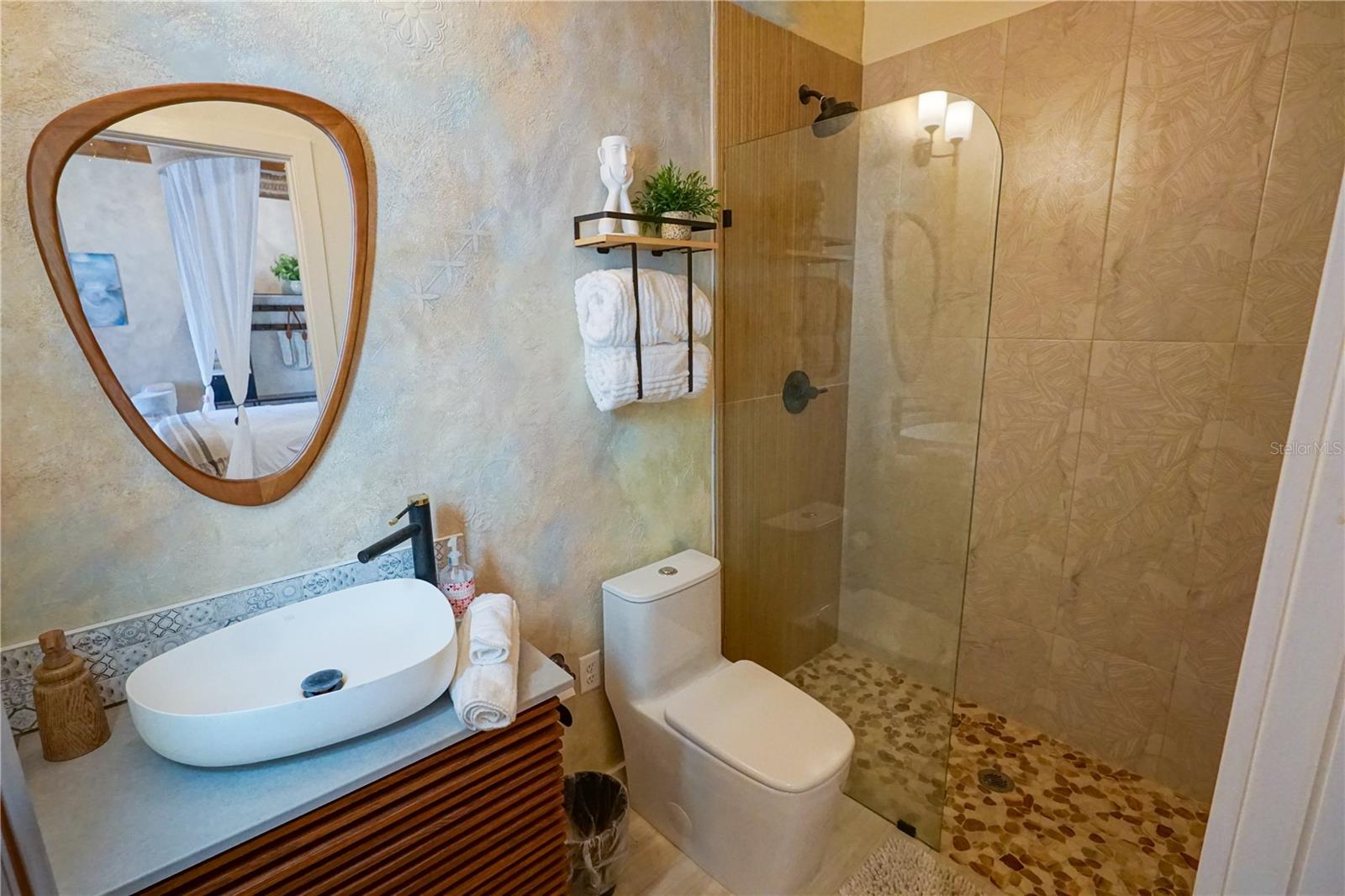 MOUNT DORA - Residential Lease