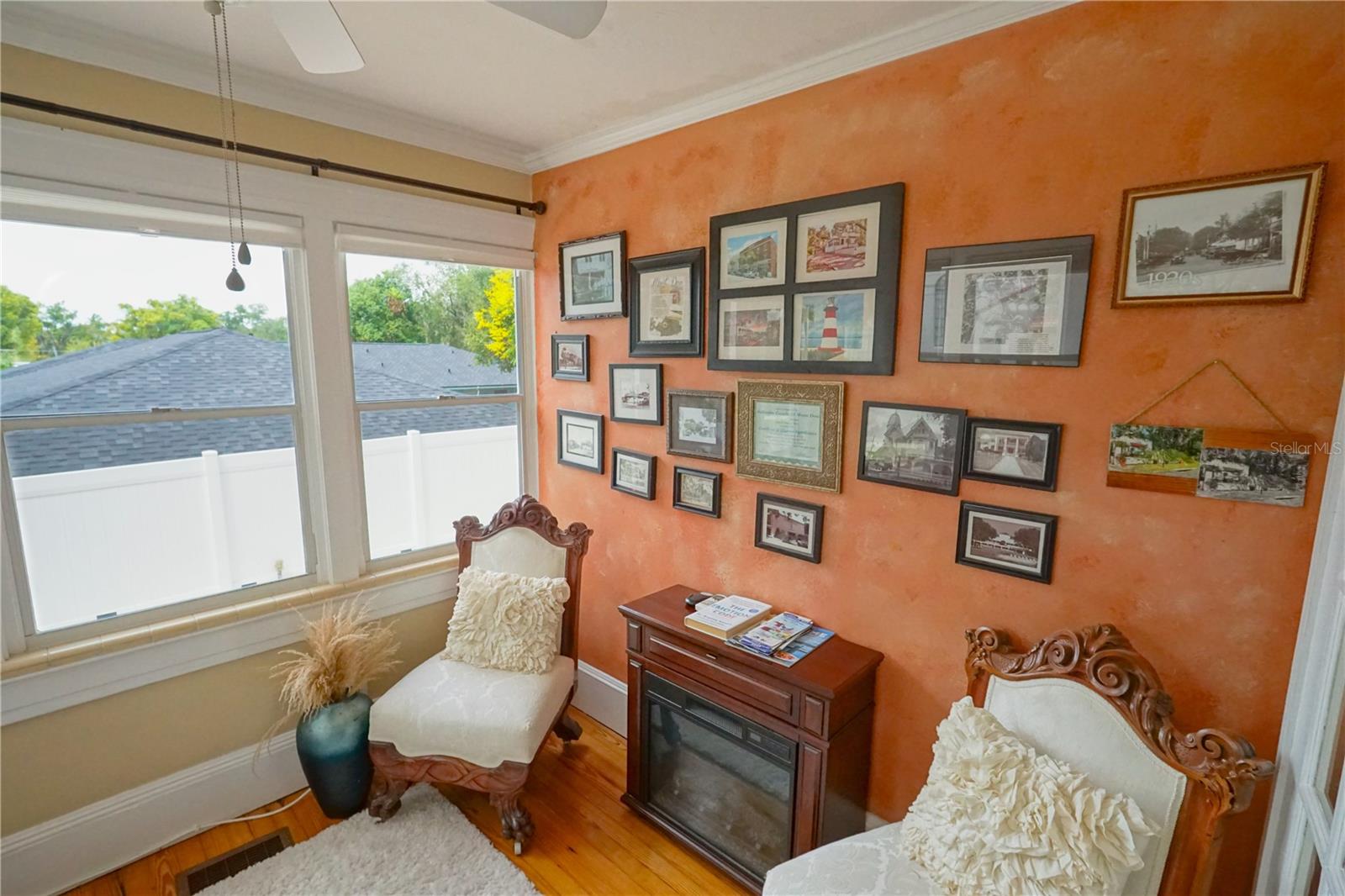 MOUNT DORA - Residential Lease