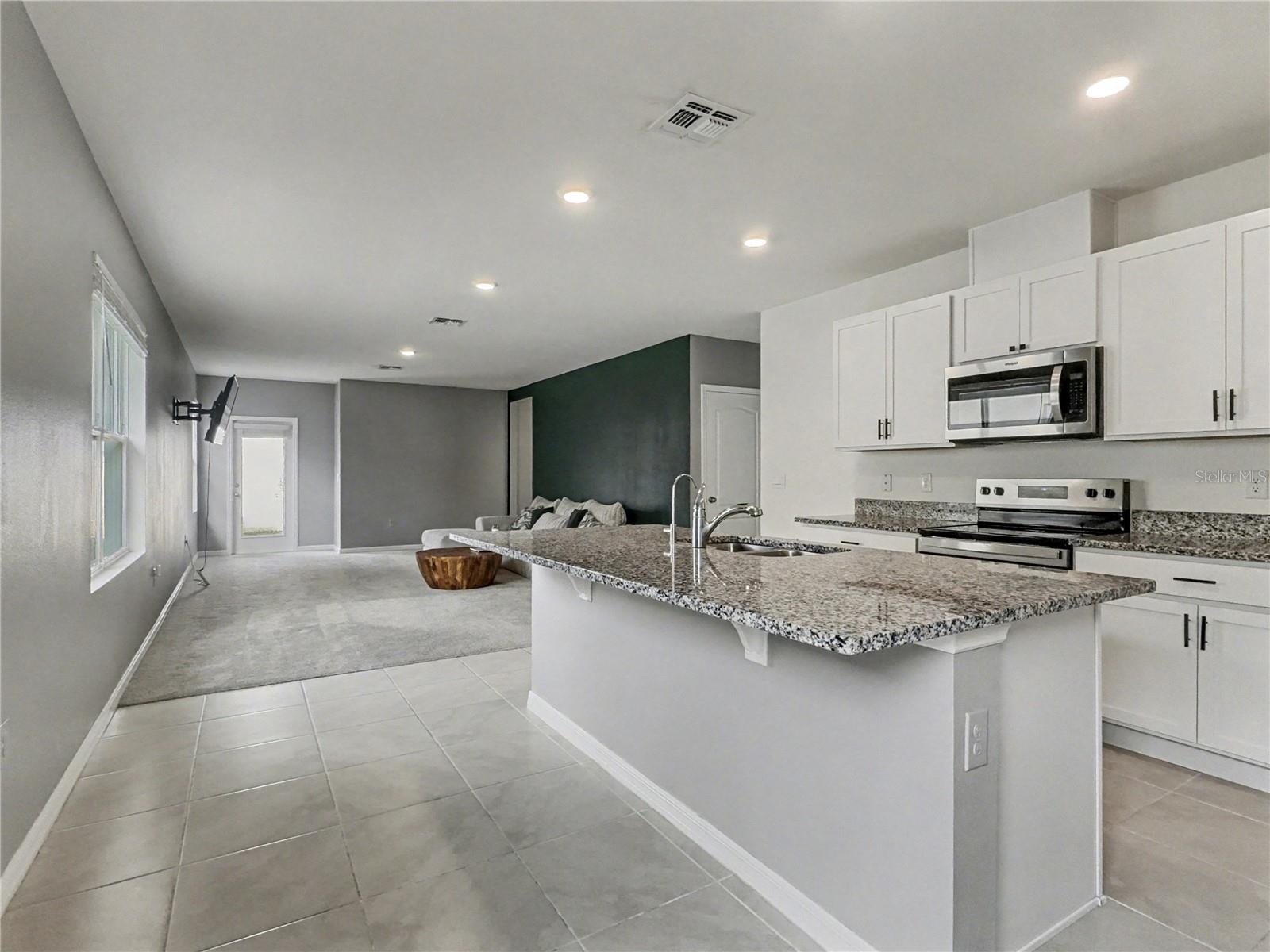 HAWTHORNE PH 1 - Residential Lease