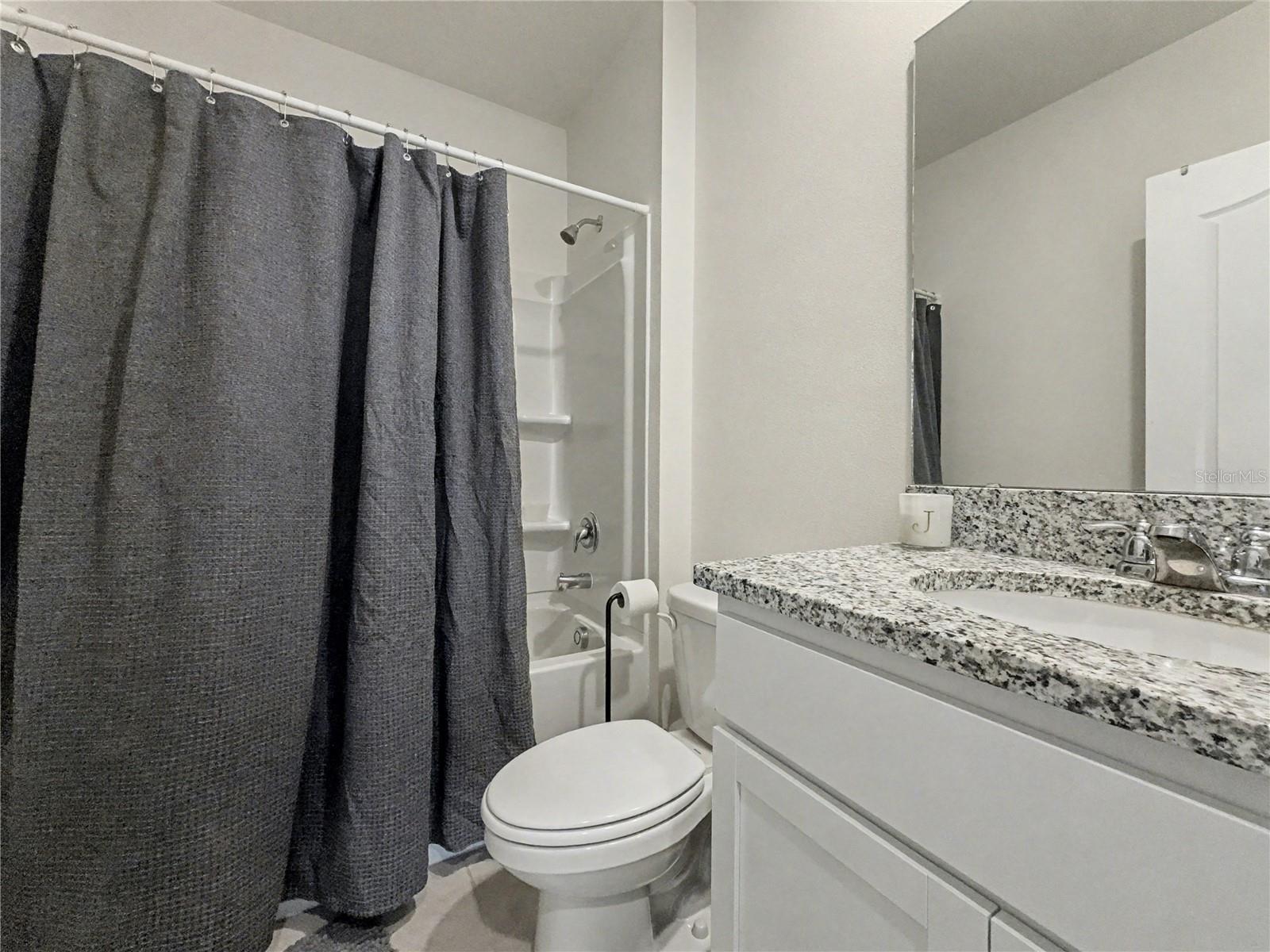 HAWTHORNE PH 1 - Residential Lease