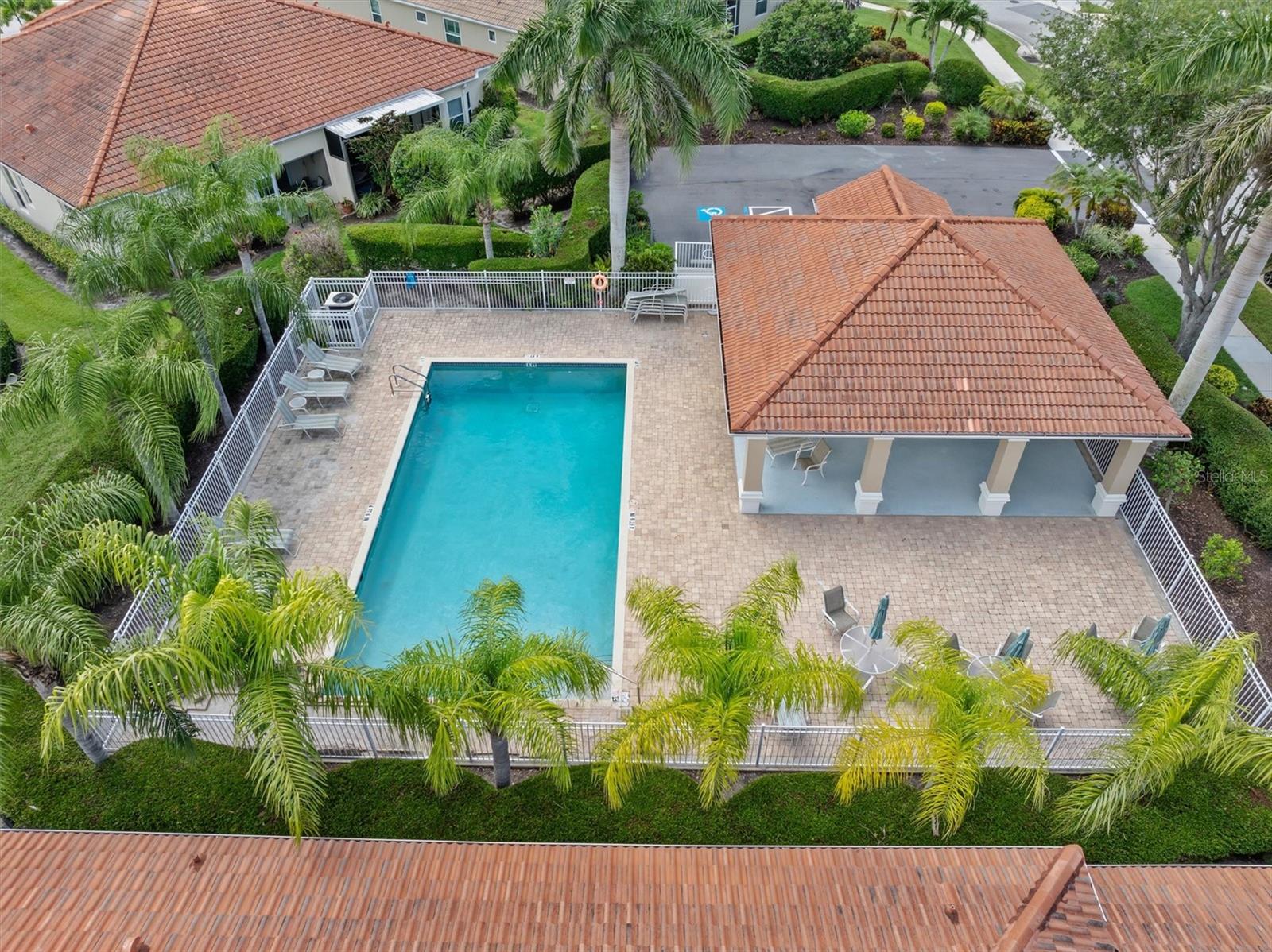 ARLINGTON COVE - Residential