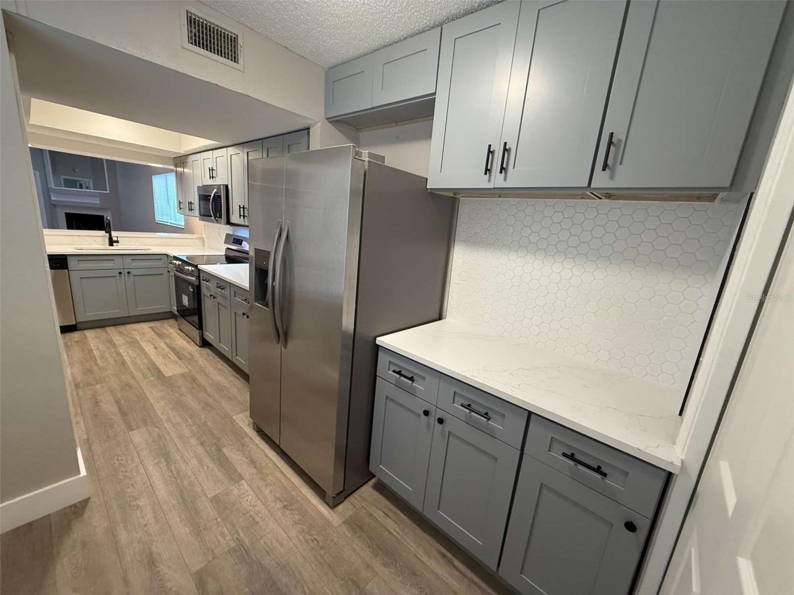 RAINTREE VILLAGE - Residential Lease