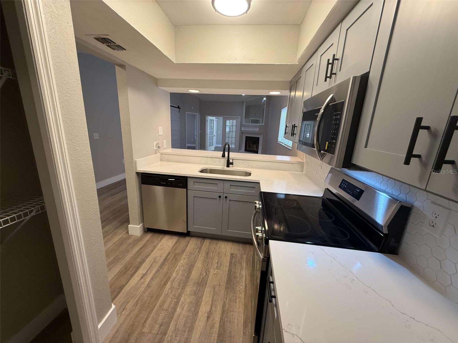 RAINTREE VILLAGE - Residential Lease