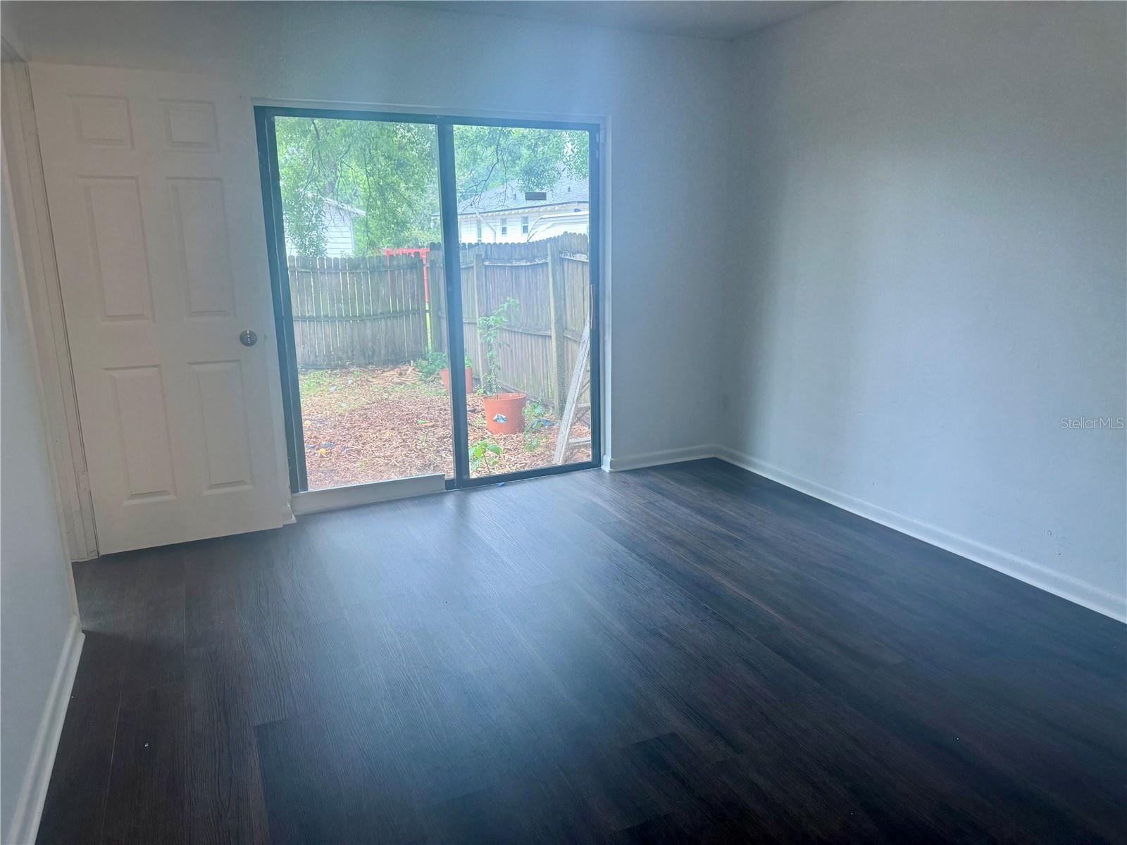 FAIRVIEW GDNS - Residential