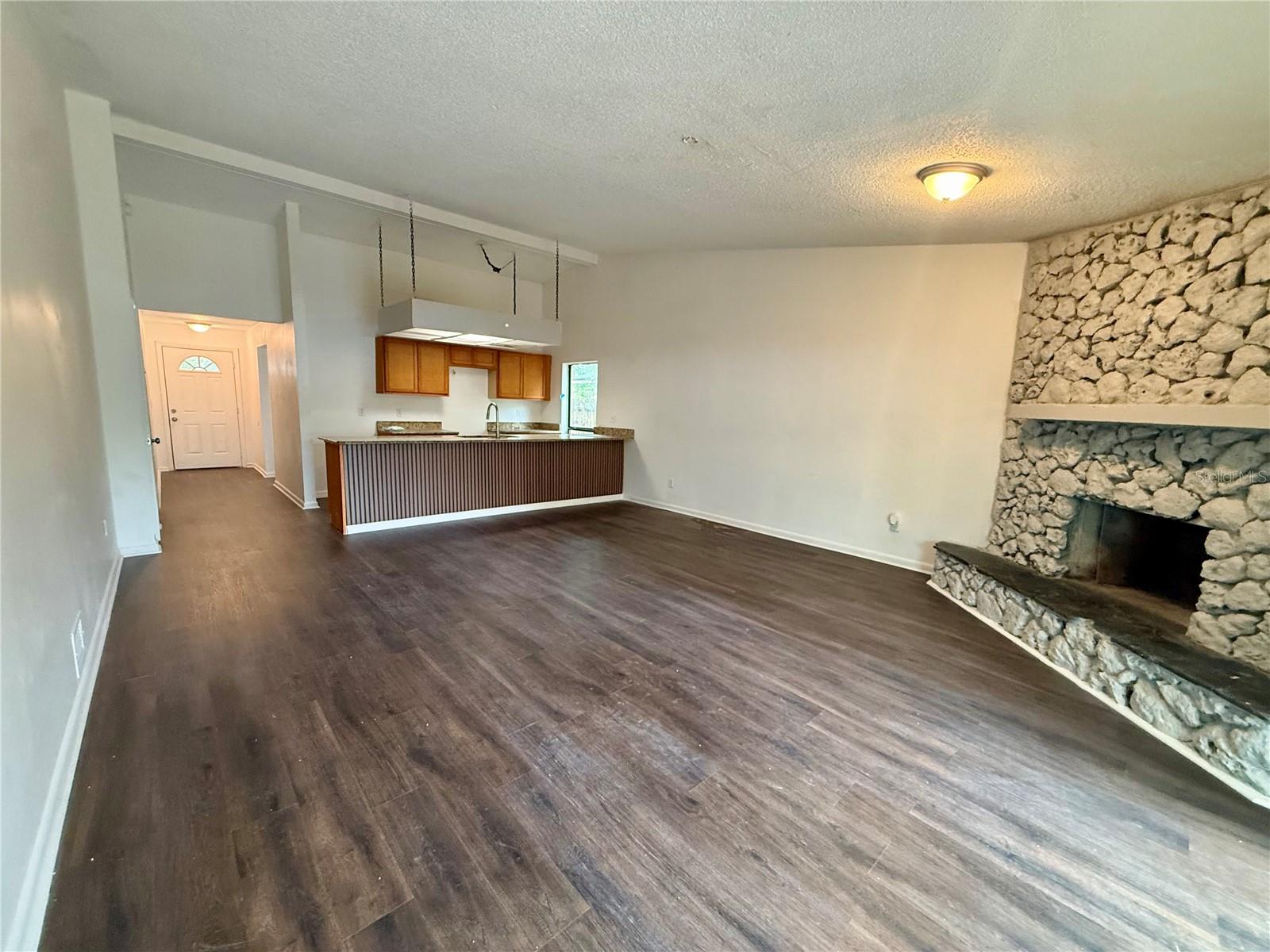 FAIRVIEW GDNS - Residential