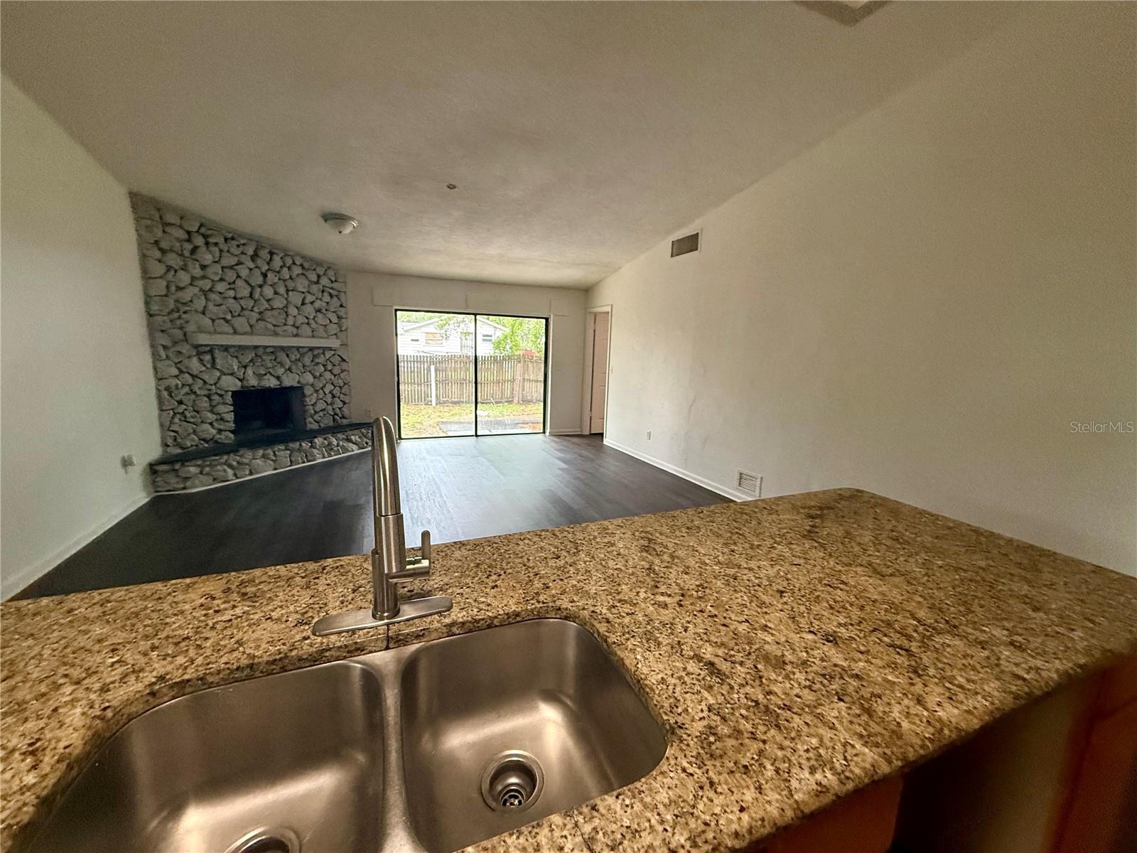 FAIRVIEW GDNS - Residential