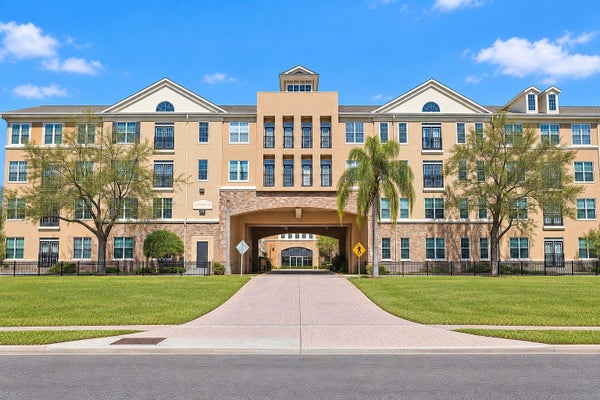 4221 W SPRUCE ST APT 2312, TAMPA, FL 33607 - Image bdebb3d817efd7b60ed69b0f4b90d7ef/131471445
