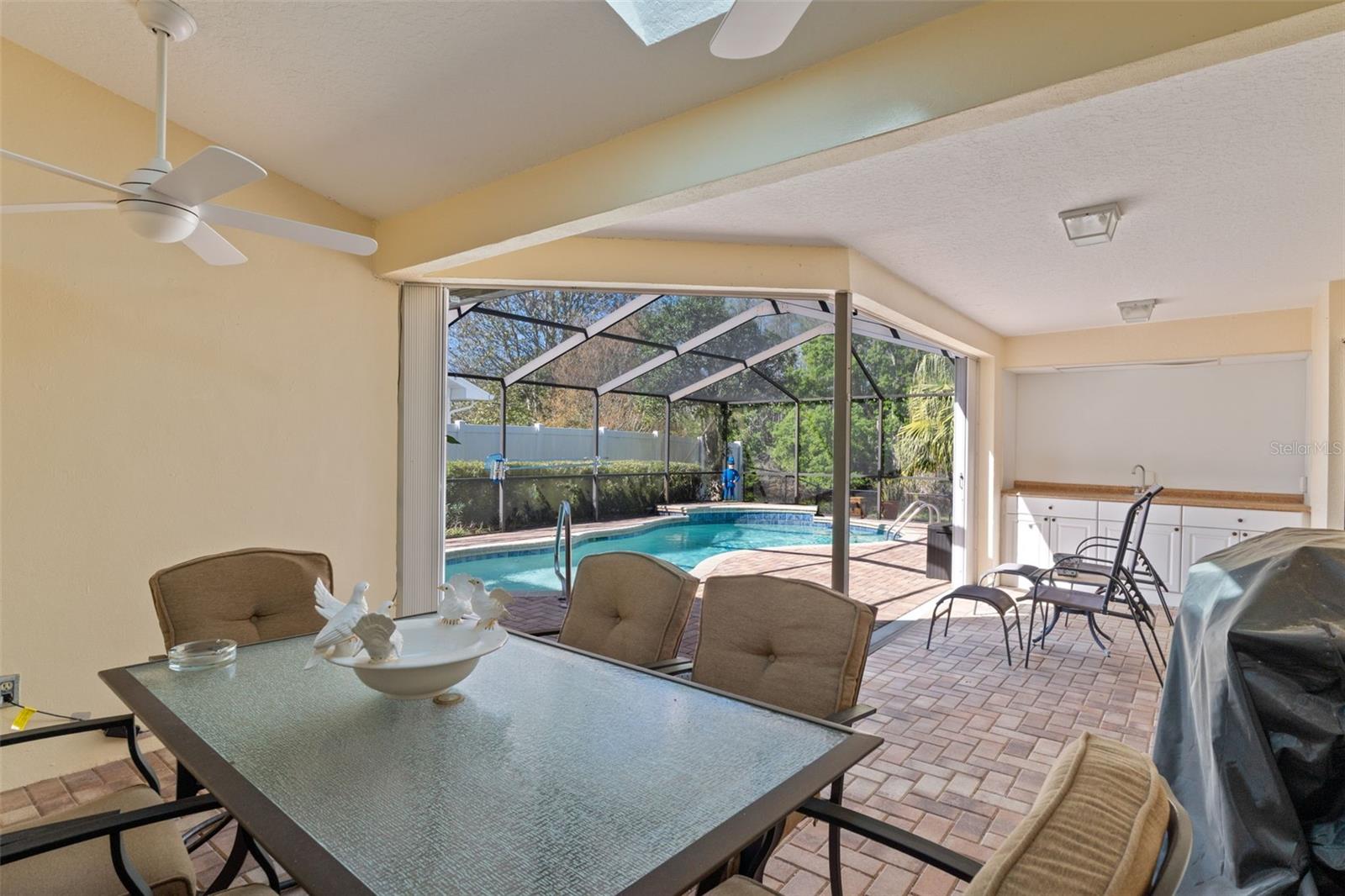 HUNTERS RIDGE - Residential