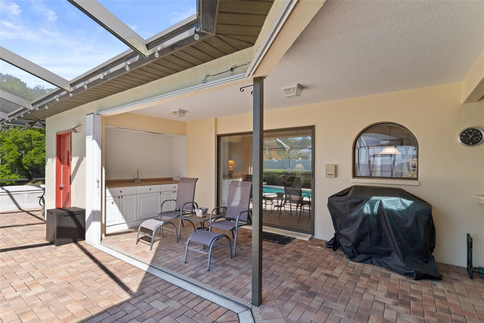 HUNTERS RIDGE - Residential