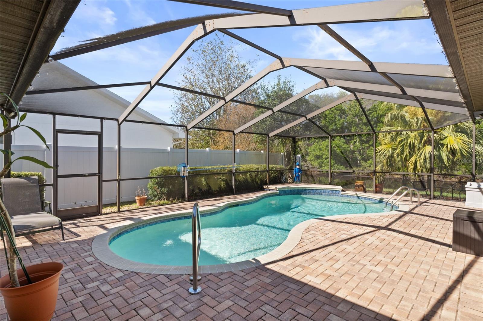 HUNTERS RIDGE - Residential