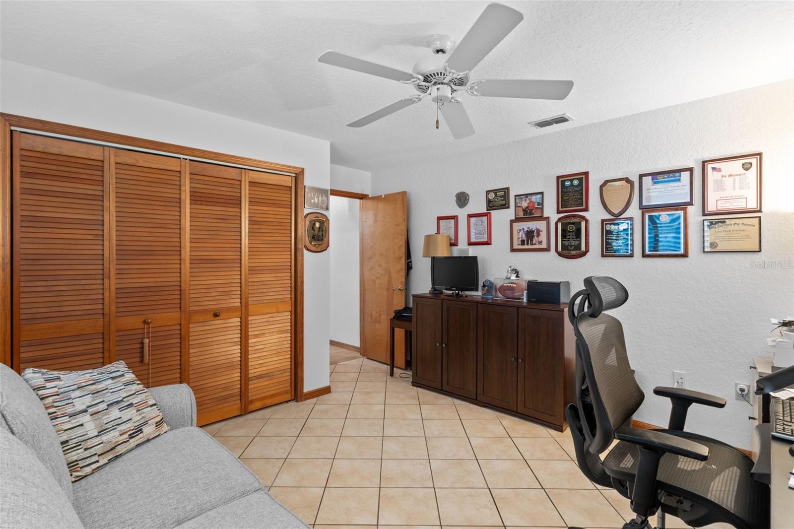 HUNTERS RIDGE - Residential