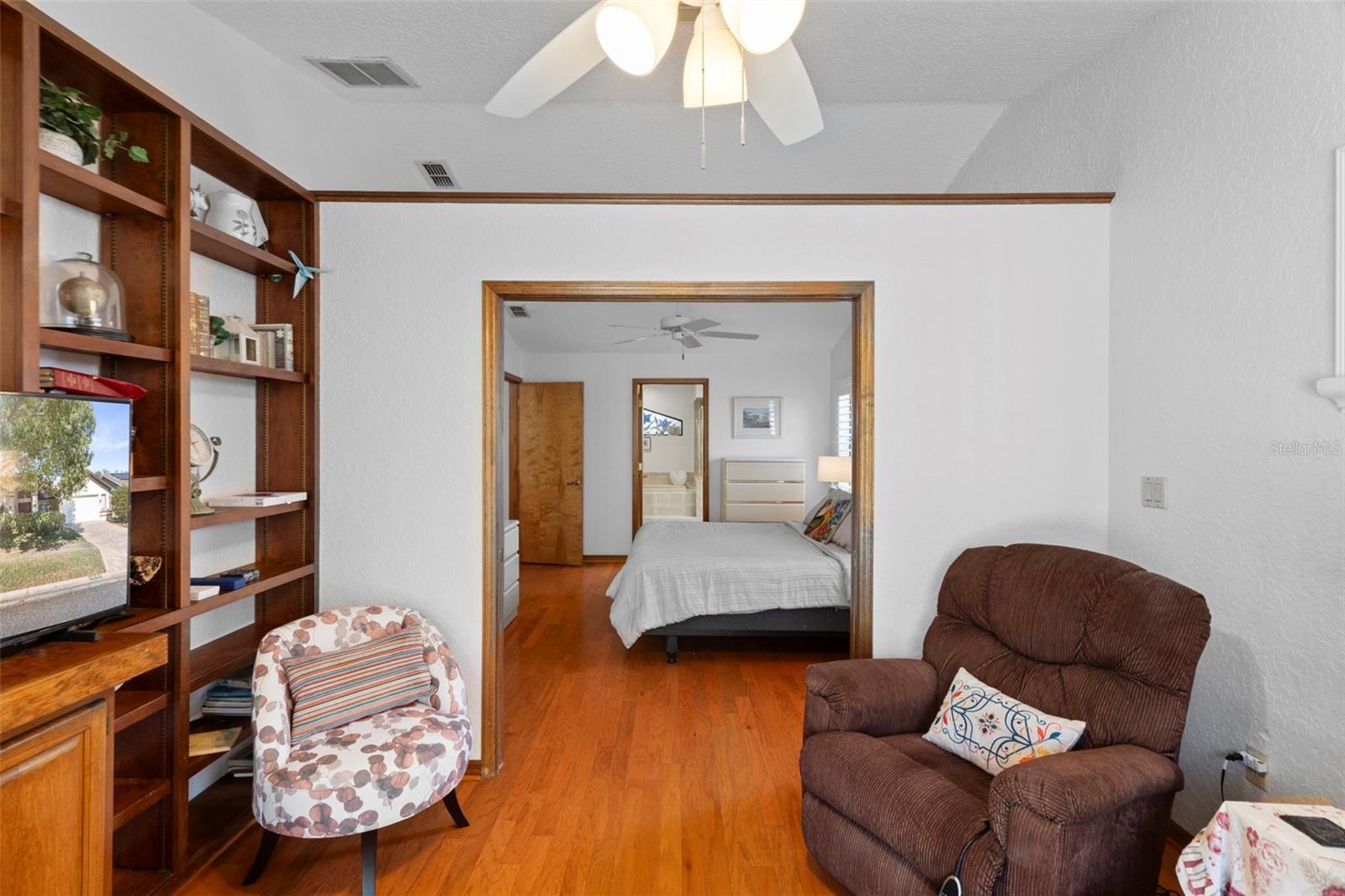 HUNTERS RIDGE - Residential