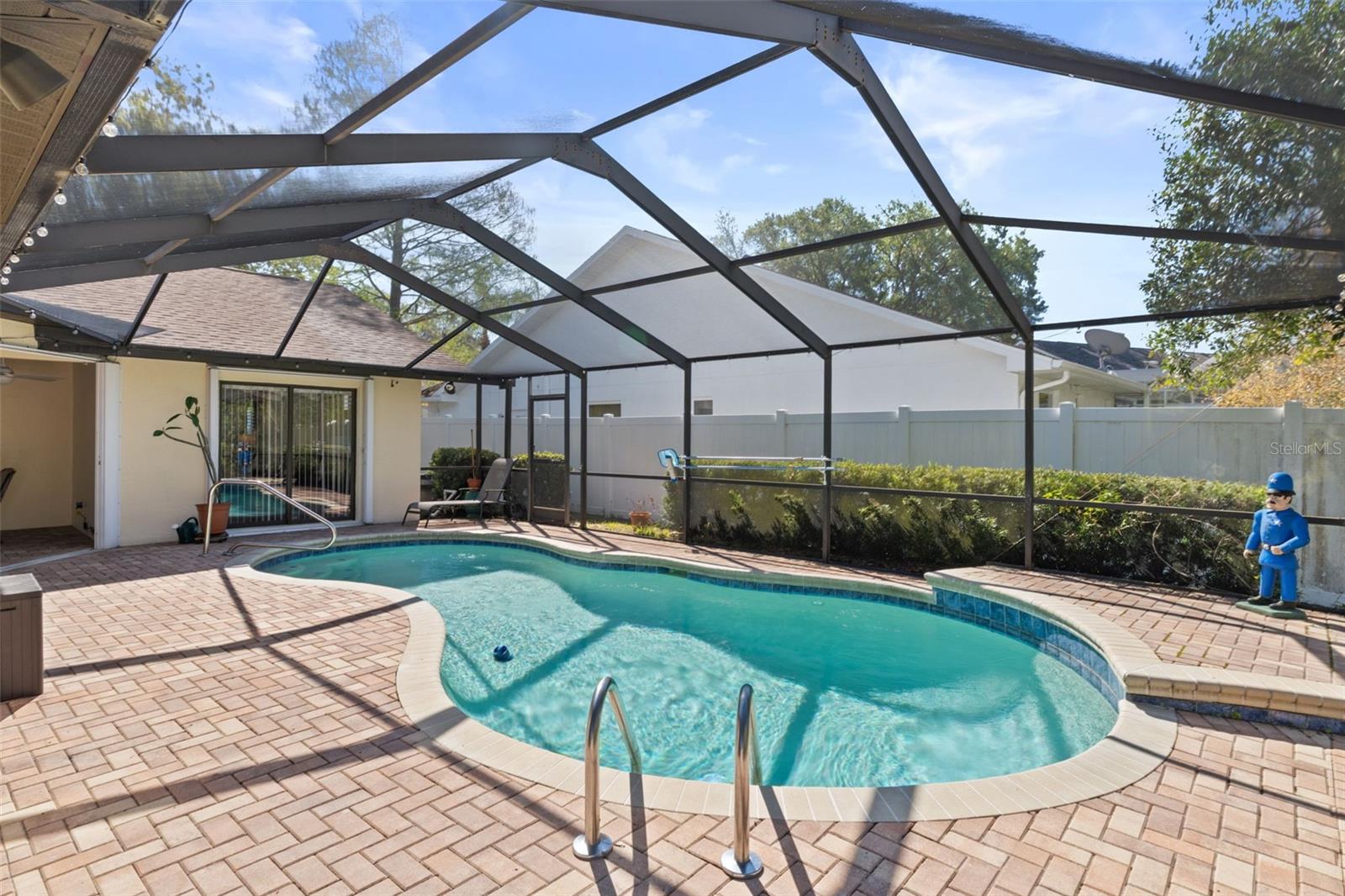 HUNTERS RIDGE - Residential