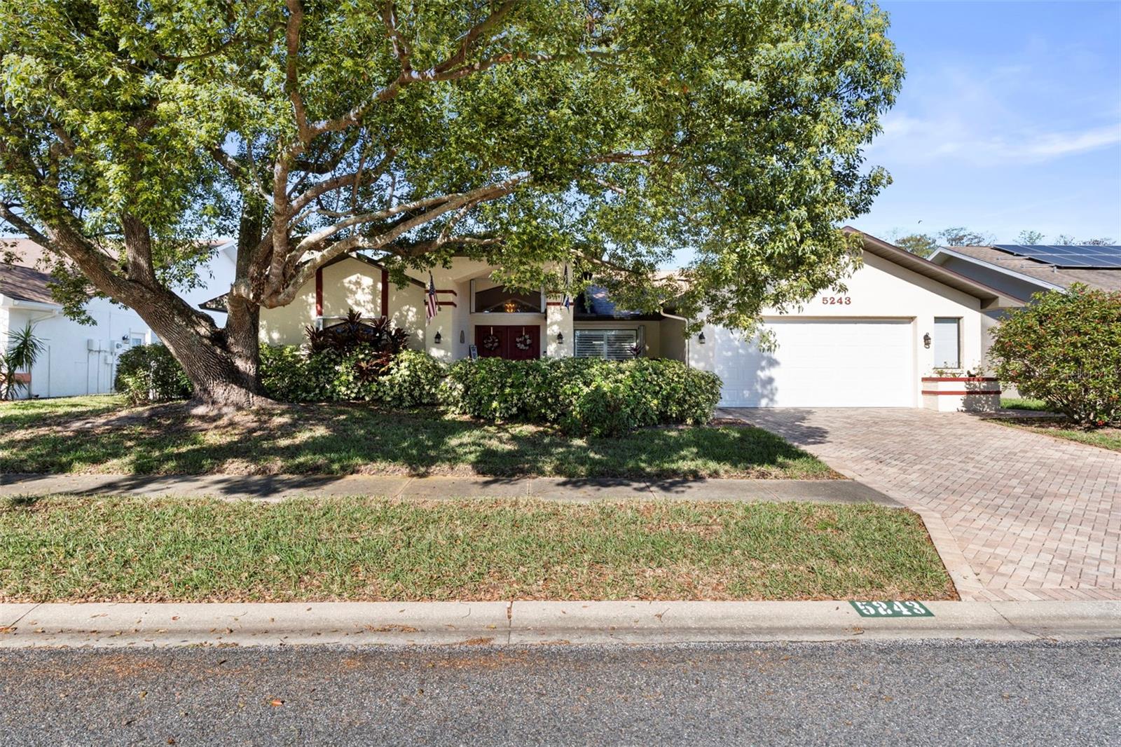 HUNTERS RIDGE - Residential
