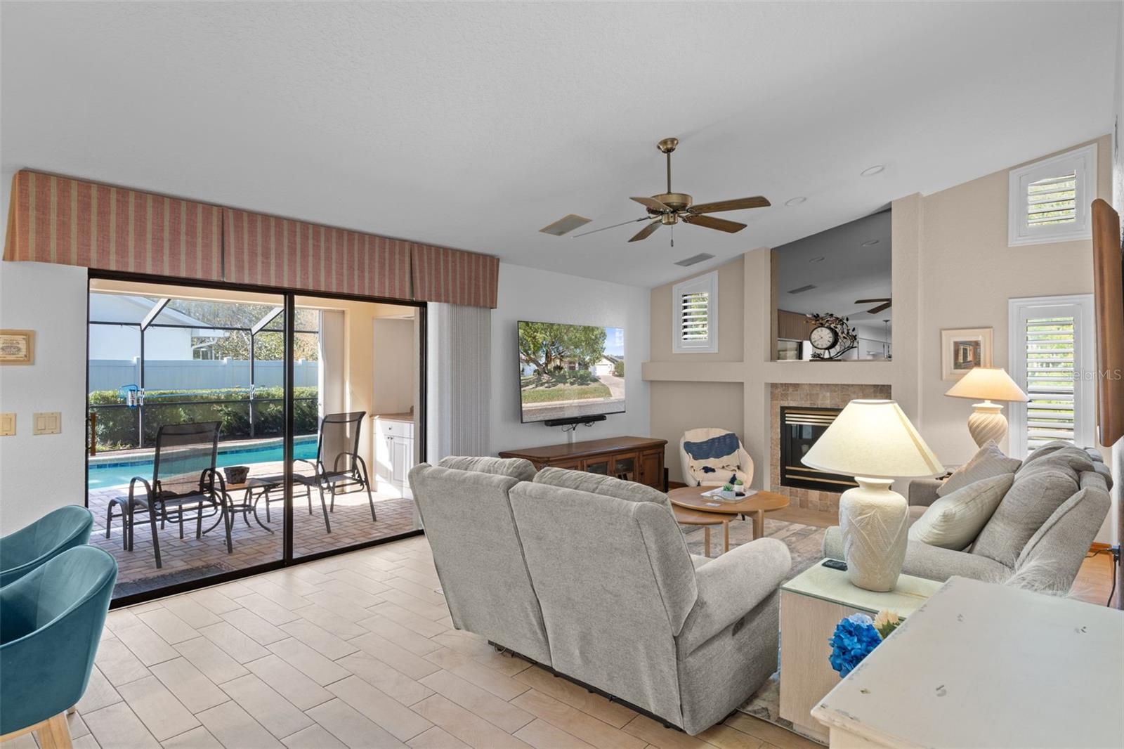 HUNTERS RIDGE - Residential