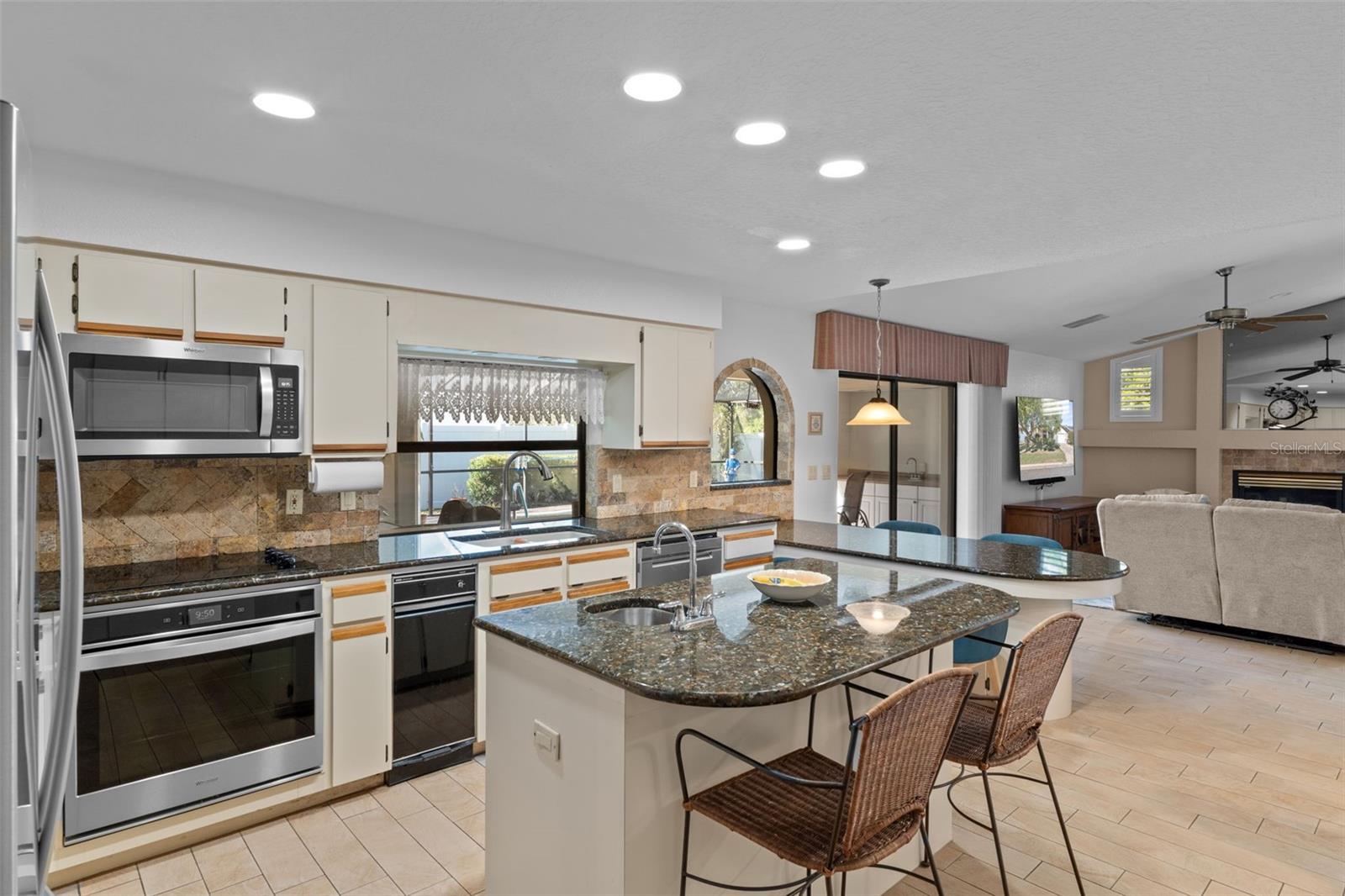 HUNTERS RIDGE - Residential