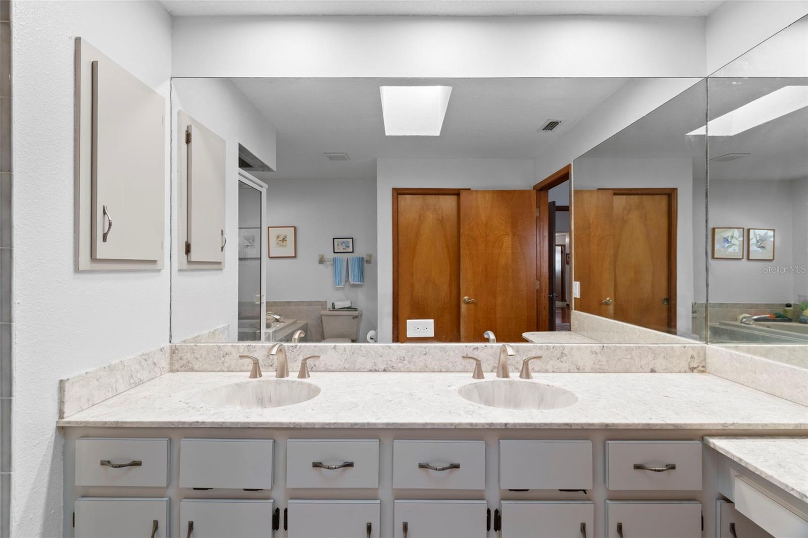 HUNTERS RIDGE - Residential