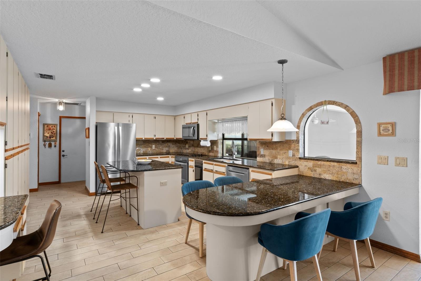 HUNTERS RIDGE - Residential