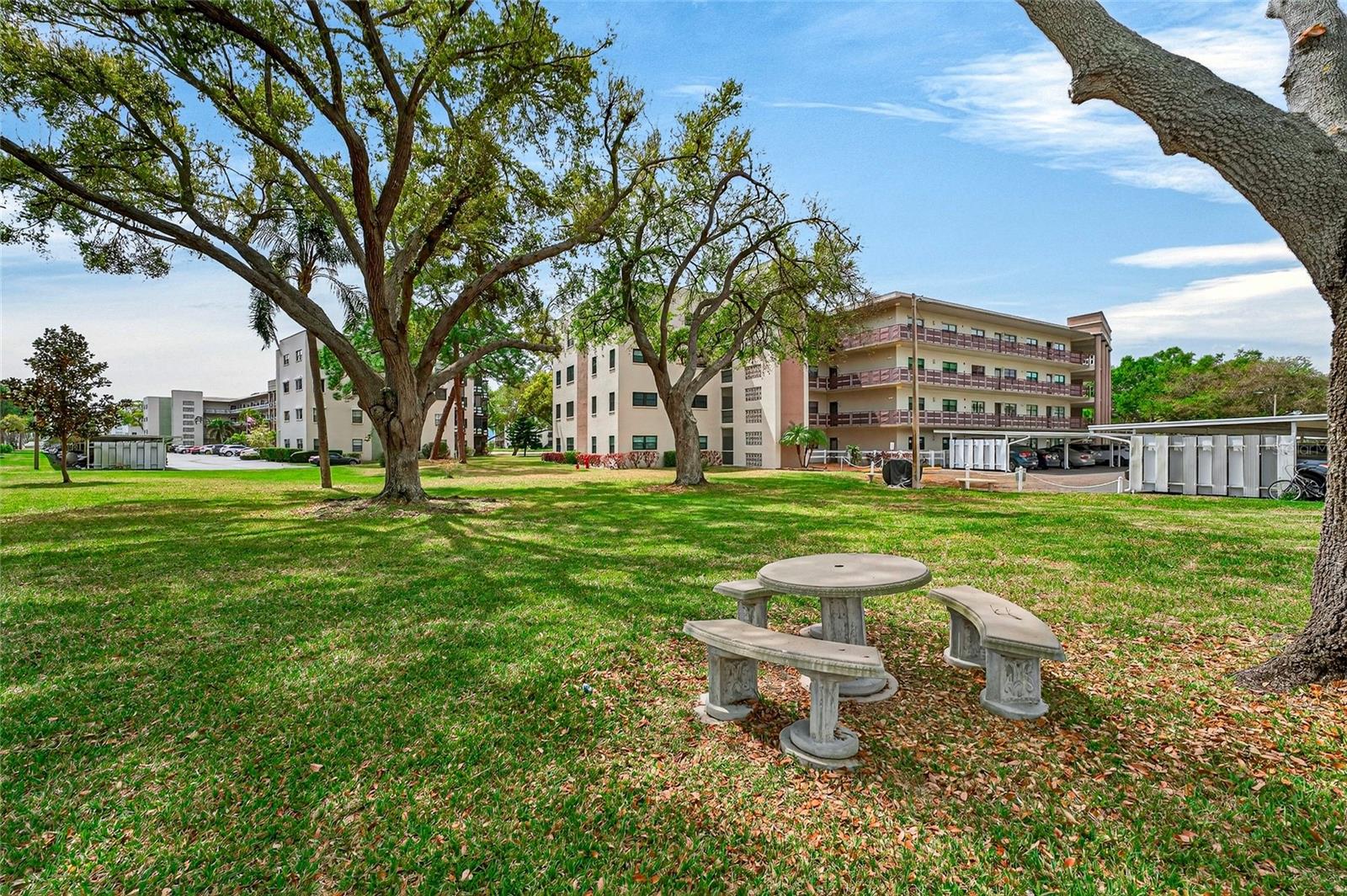 TERRACE PARK OF FIVE TOWNS - Residential