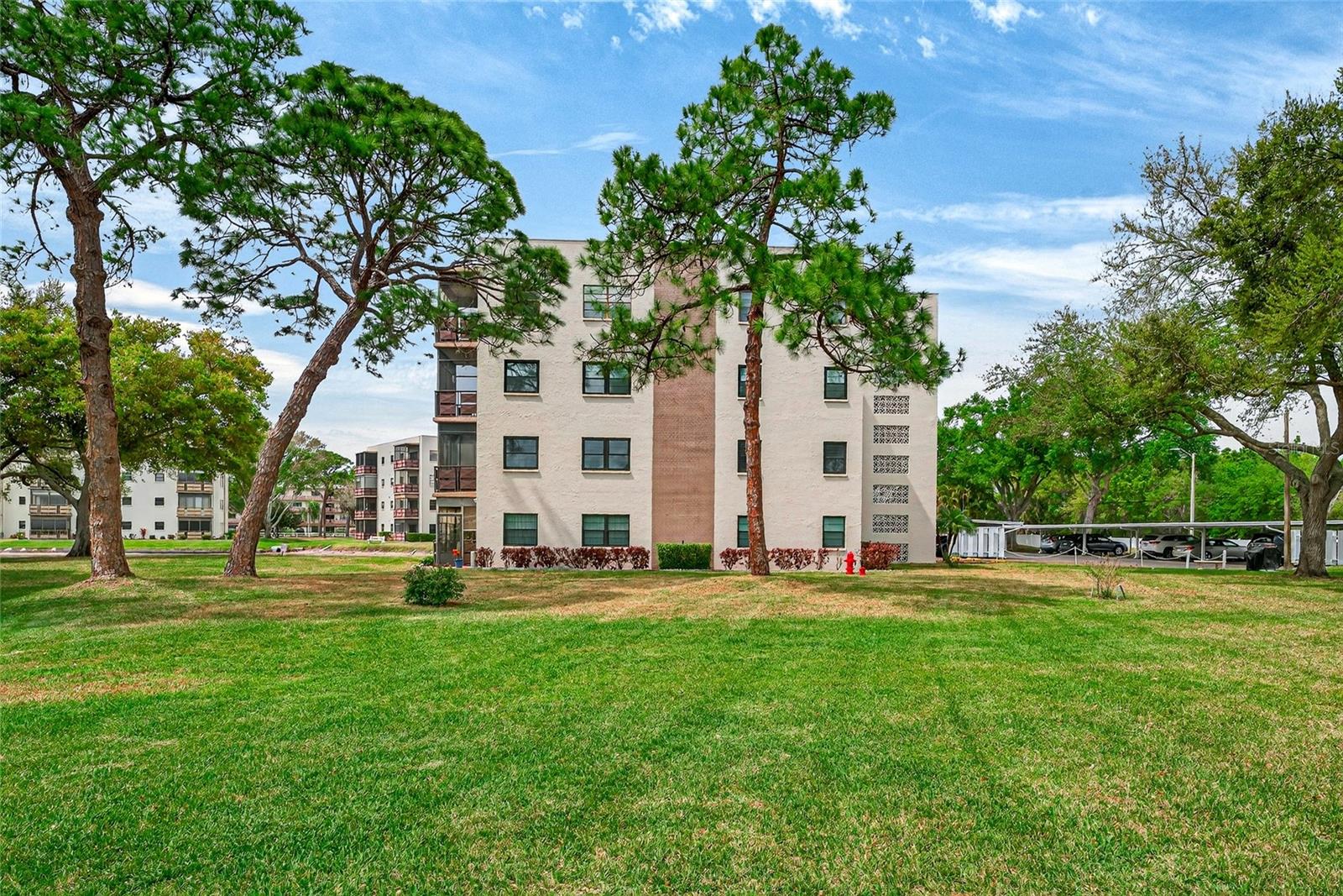 TERRACE PARK OF FIVE TOWNS - Residential