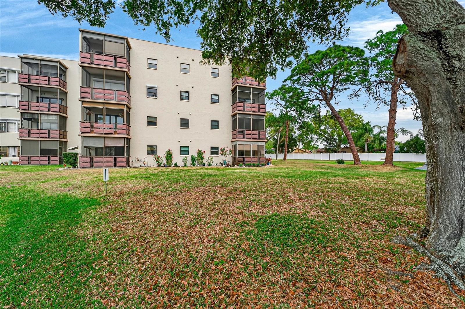 TERRACE PARK OF FIVE TOWNS - Residential