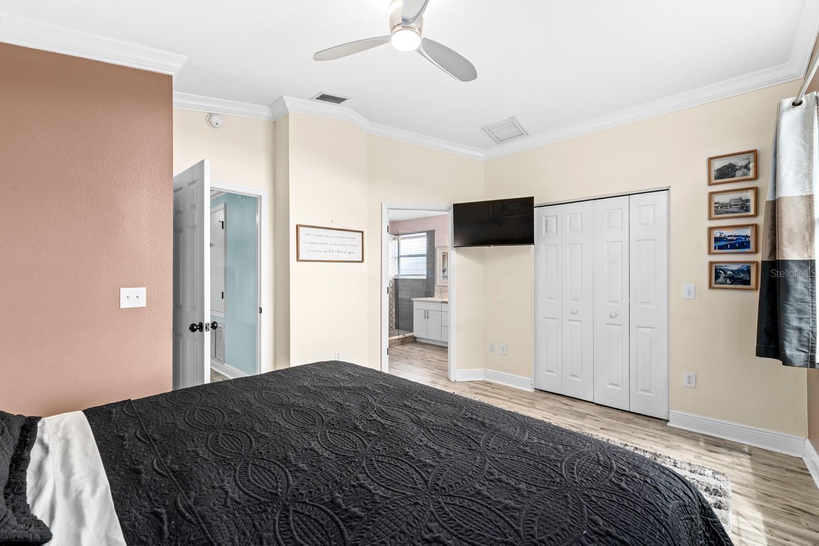 NORTHWOOD - Residential