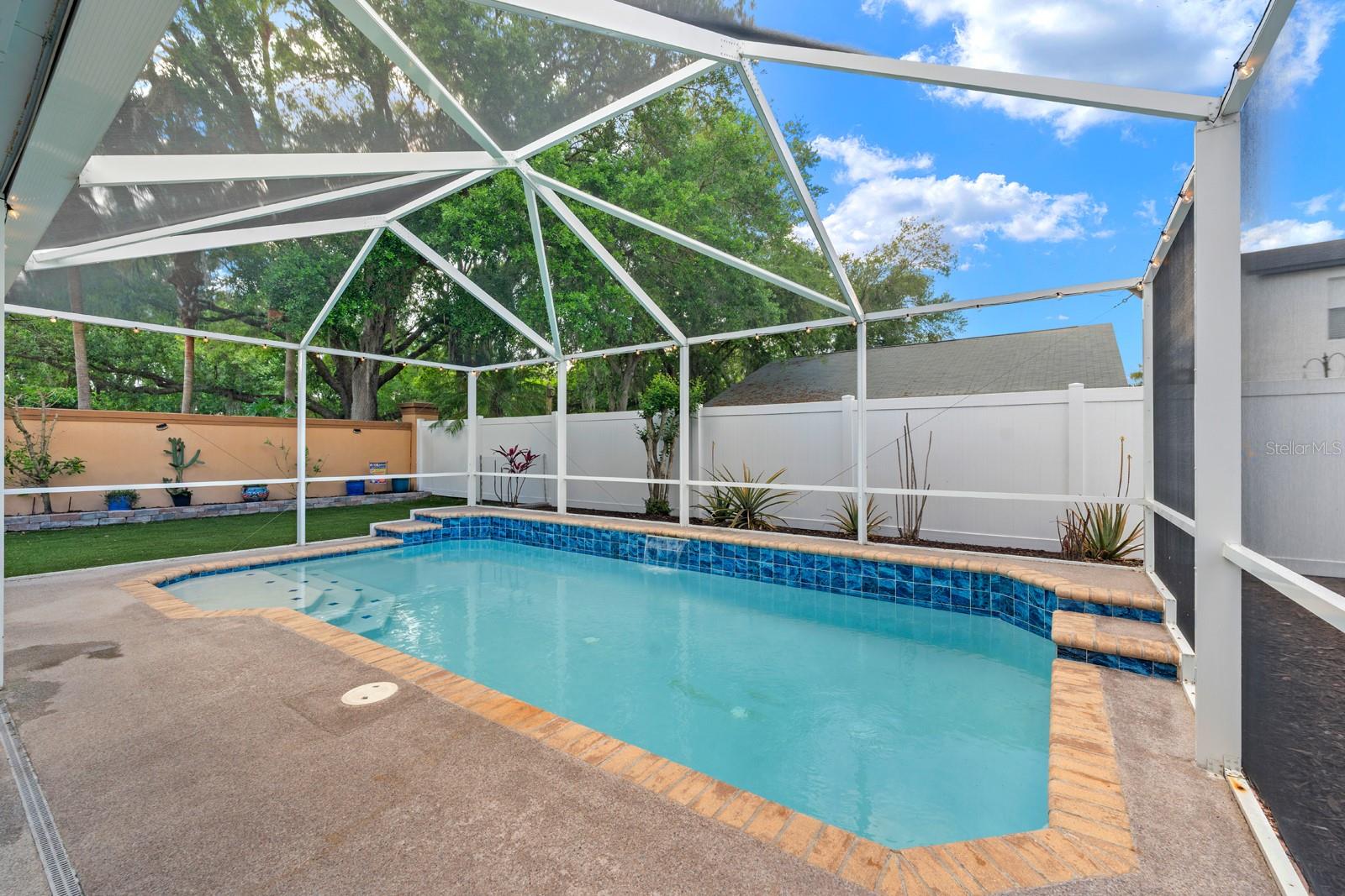 NORTHWOOD - Residential