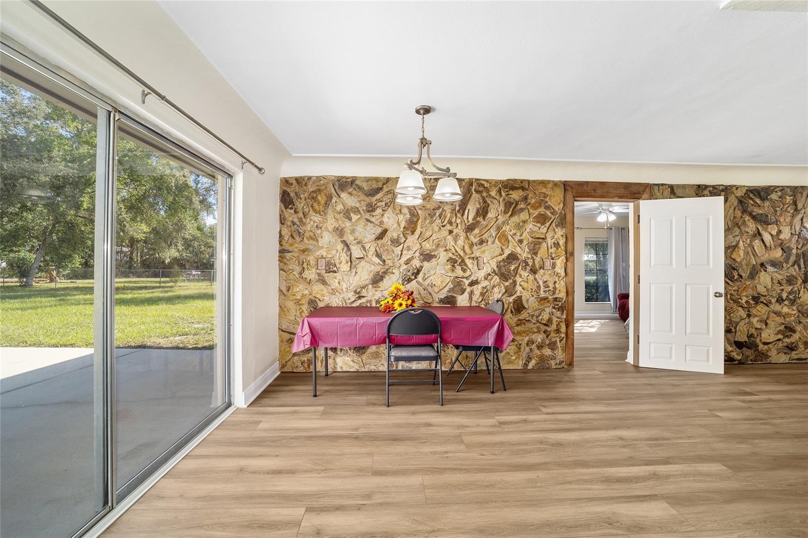 SPORTSMENS PARK - Residential