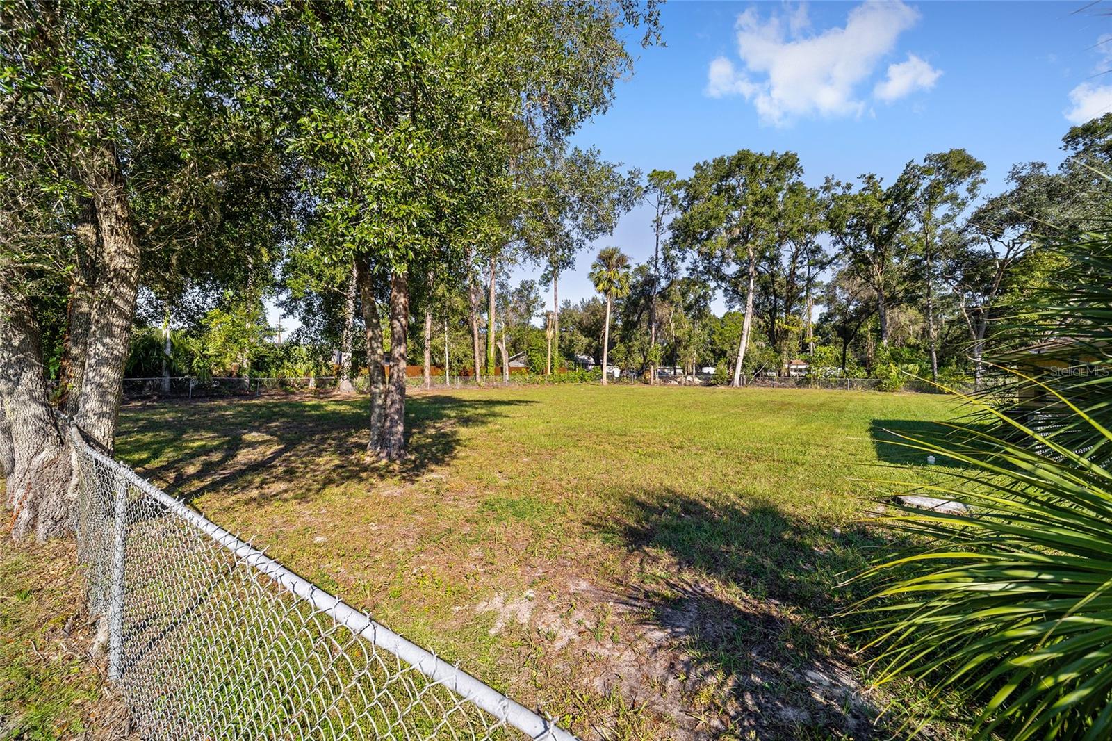 SPORTSMENS PARK - Residential